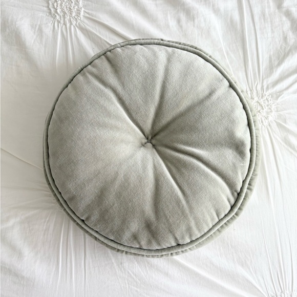 Light Sage Threshold Velvet Round Throw Pillow - Picture 1 of 3